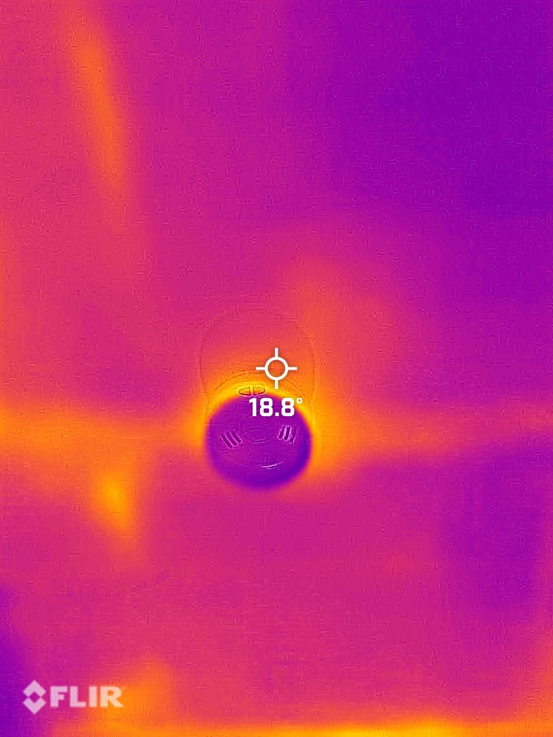 Thermal image of ceiling with insulation replaced